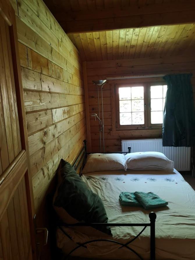 Ruime Romantische Blokhut Zwaanshoek Exterior foto